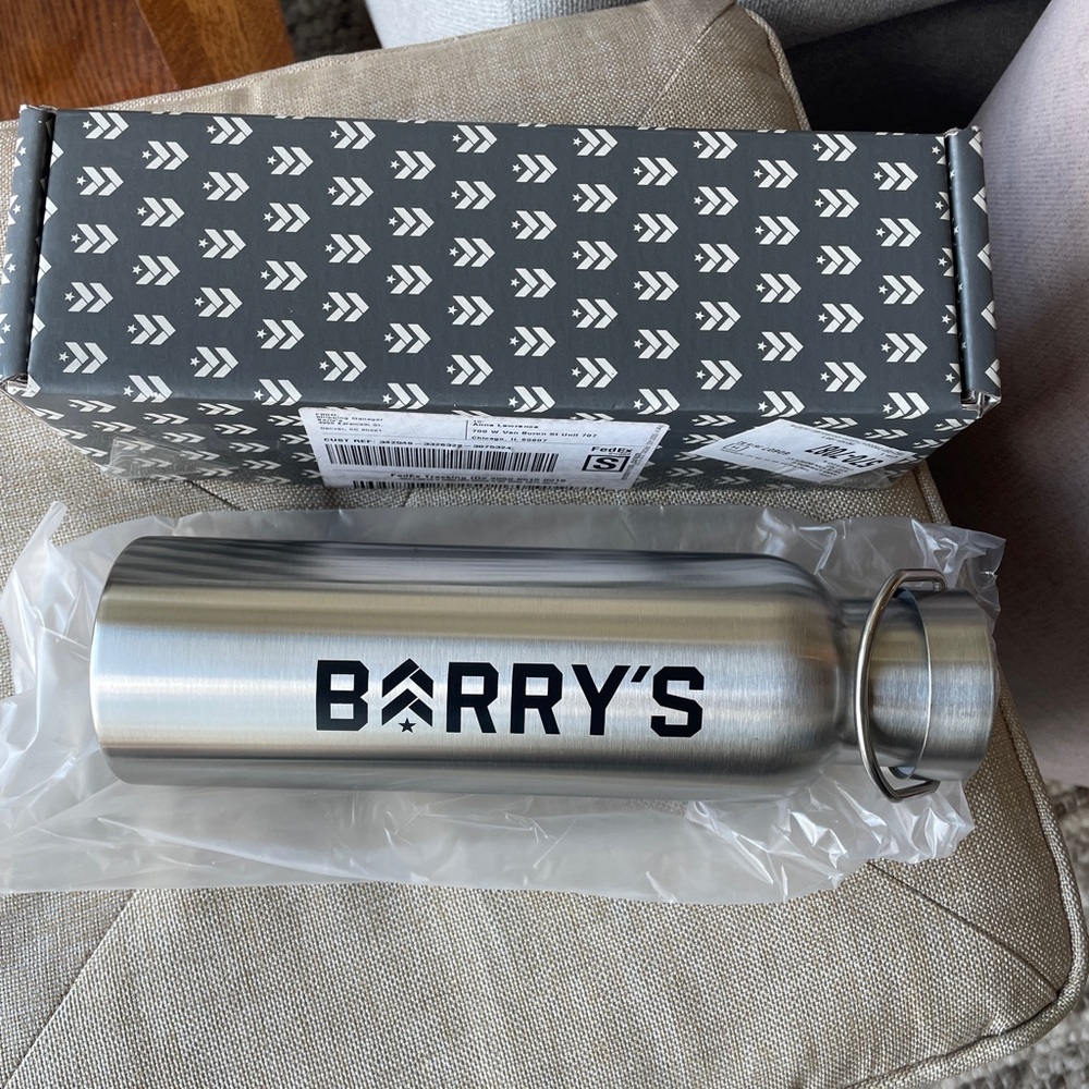 NIB Barry's Bootcamp The Academy Silver Tier Stainless Water Bottle
